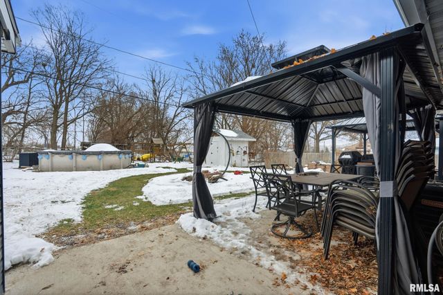 6145 FAIR Avenue, Davenport, IA 52806