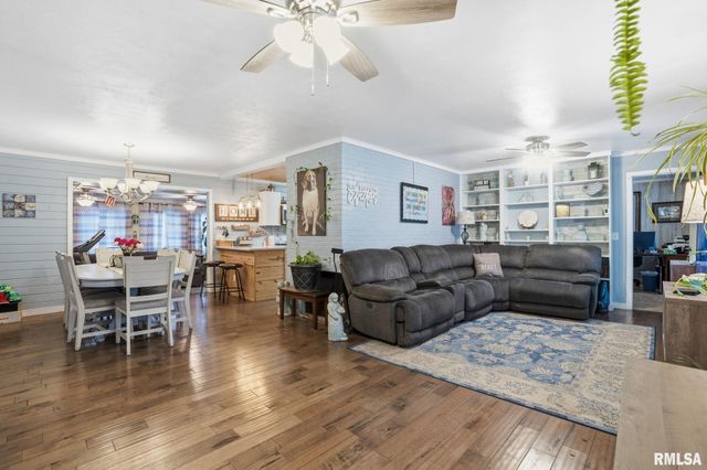 6145 FAIR Avenue, Davenport, IA 52806