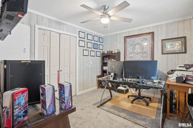 6145 FAIR Avenue, Davenport, IA 52806