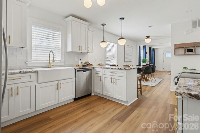 501 Seldon Drive, Charlotte, NC 28216