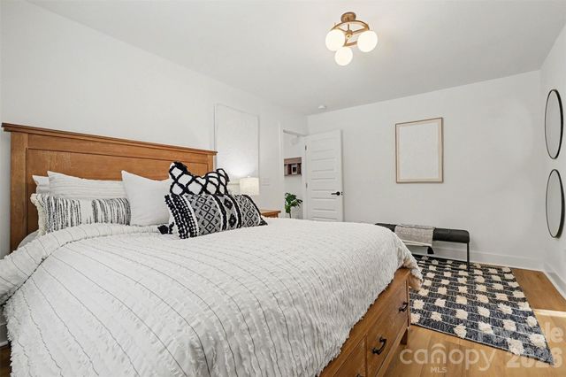 501 Seldon Drive, Charlotte, NC 28216