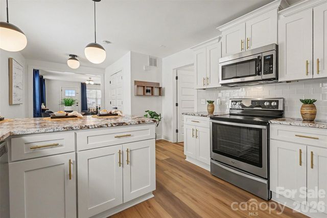 501 Seldon Drive, Charlotte, NC 28216