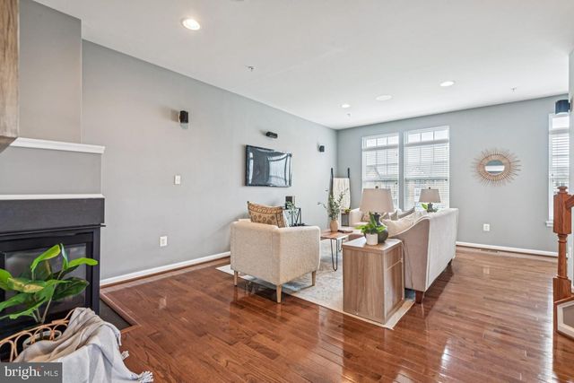 7534 HONEY LOCUST LN, Hanover, MD 21076