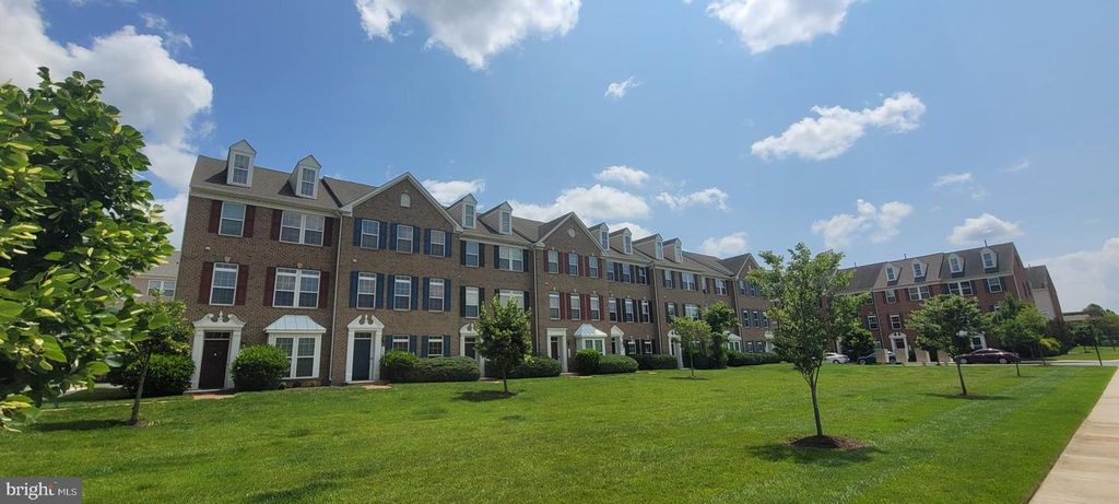 7534 HONEY LOCUST LN, Hanover, MD 21076