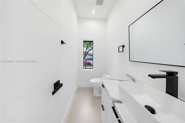 1021 NW 48th Street, Miami, FL 33127