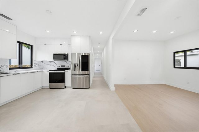 1021 NW 48th Street, Miami, FL 33127