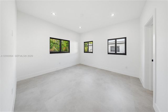 1021 NW 48th Street, Miami, FL 33127