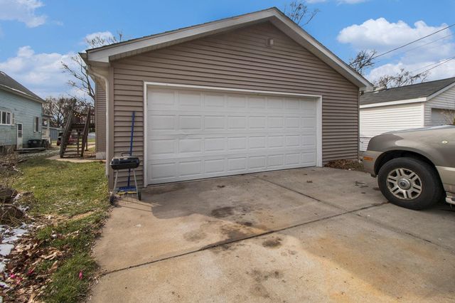 1139 State Street, Hobart, IN 46342