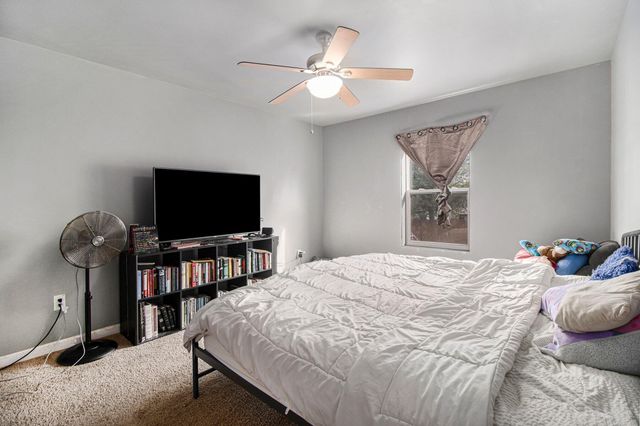 1139 State Street, Hobart, IN 46342