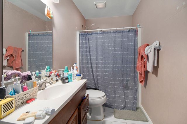 1139 State Street, Hobart, IN 46342