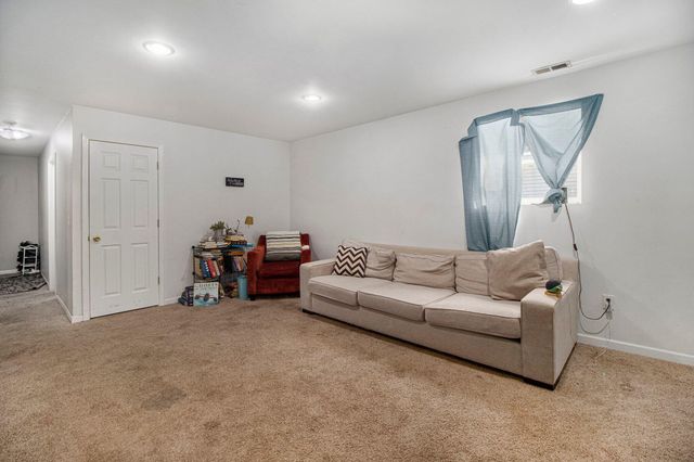 1139 State Street, Hobart, IN 46342