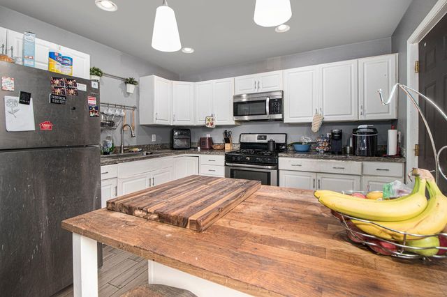 1139 State Street, Hobart, IN 46342