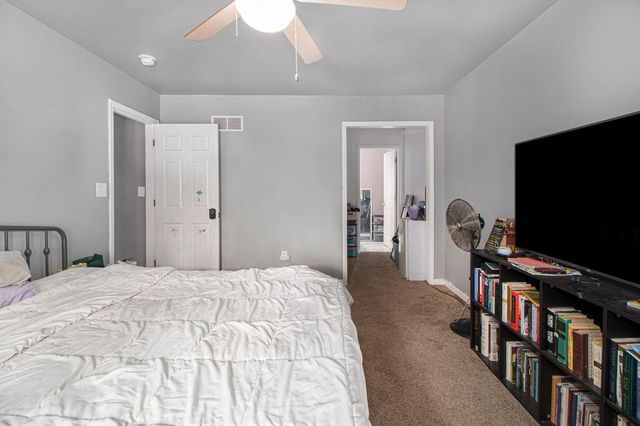 1139 State Street, Hobart, IN 46342