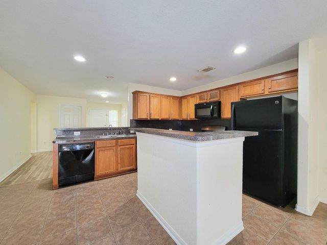 12835 Regal Oaks Bend Lane, Houston, TX 77047