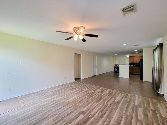 12835 Regal Oaks Bend Lane, Houston, TX 77047
