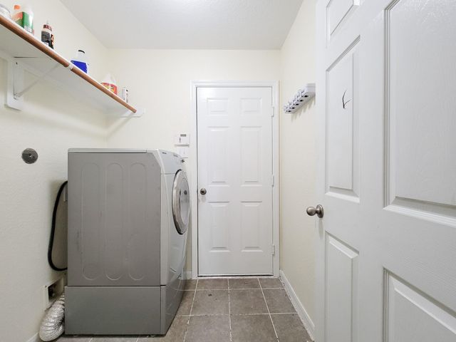 12835 Regal Oaks Bend Lane, Houston, TX 77047