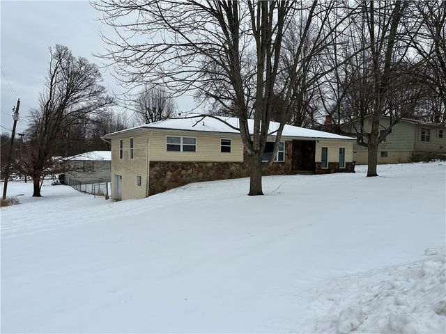 601 Tamarind Street, Harrison, AR 72601