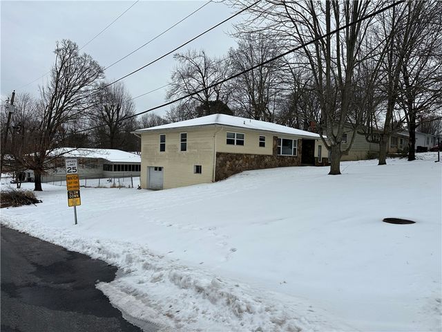 601 Tamarind Street, Harrison, AR 72601