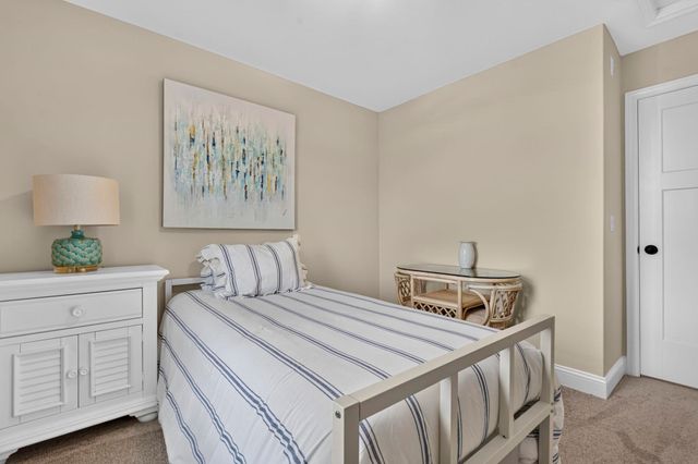 9A Mustang Drive, Litchfield, NH 03052