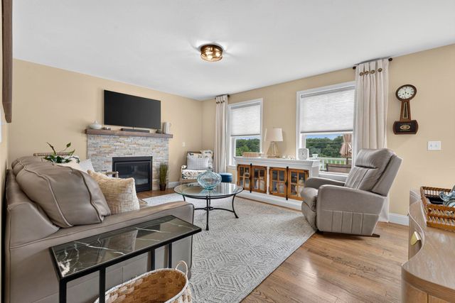 9A Mustang Drive, Litchfield, NH 03052
