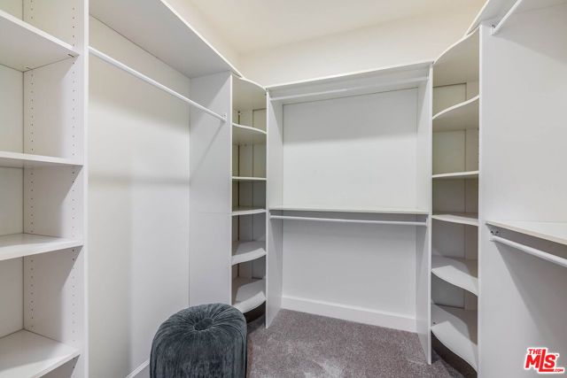 10648 Woodbridge Street 105, Toluca Lake (los Angeles), CA 91602