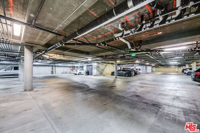 10648 Woodbridge Street 105, Toluca Lake (los Angeles), CA 91602