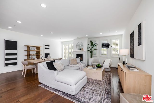 10648 Woodbridge Street 105, Toluca Lake (los Angeles), CA 91602