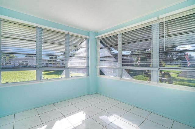 560 High Point Drive D, Delray Beach, FL 33445