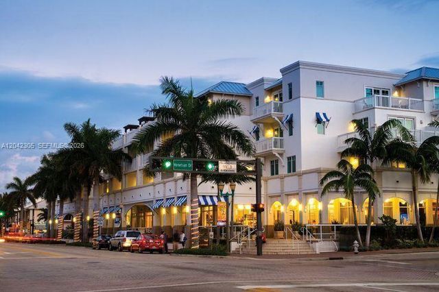 560 High Point Drive D, Delray Beach, FL 33445