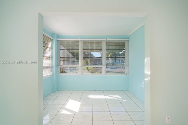560 High Point Drive D, Delray Beach, FL 33445