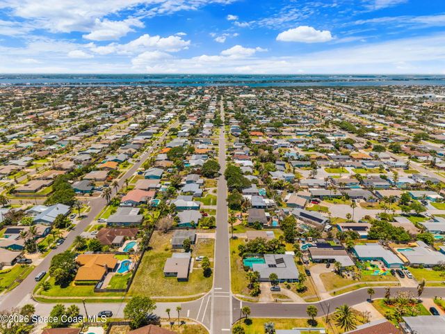210 Park Avenue, Satellite Beach, FL 32937