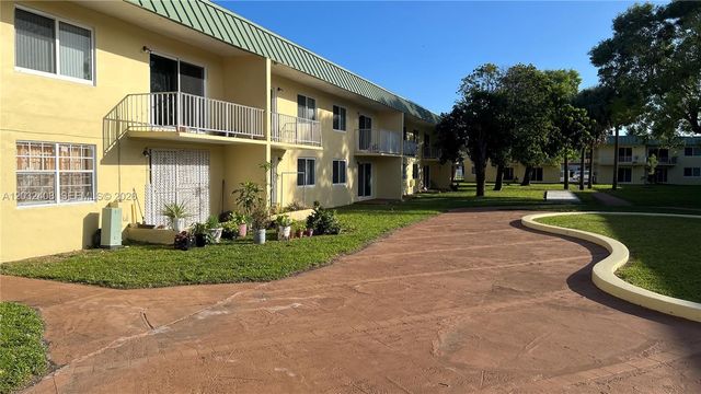 505 NW 177th Street 121, Miami Gardens, FL 33169