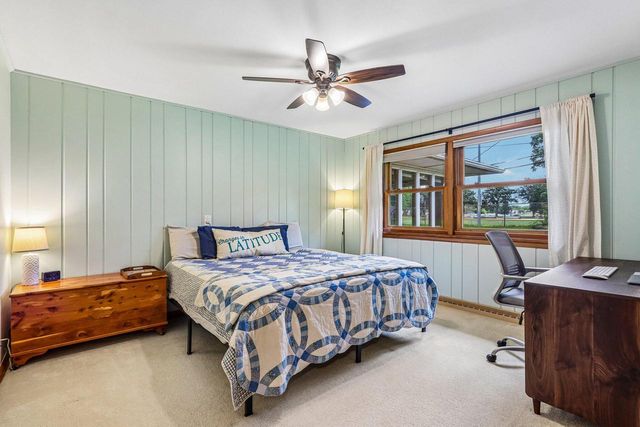 926 Parkview LANE, Mukwonago, WI 53149