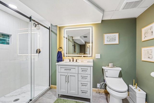 926 Parkview LANE, Mukwonago, WI 53149