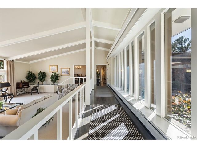 2 Penrose Ln, Colorado Springs, CO 80906