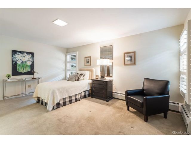 2 Penrose Ln, Colorado Springs, CO 80906