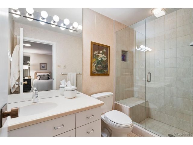 2 Penrose Ln, Colorado Springs, CO 80906