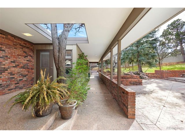 2 Penrose Ln, Colorado Springs, CO 80906