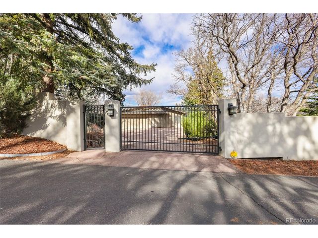 2 Penrose Ln, Colorado Springs, CO 80906