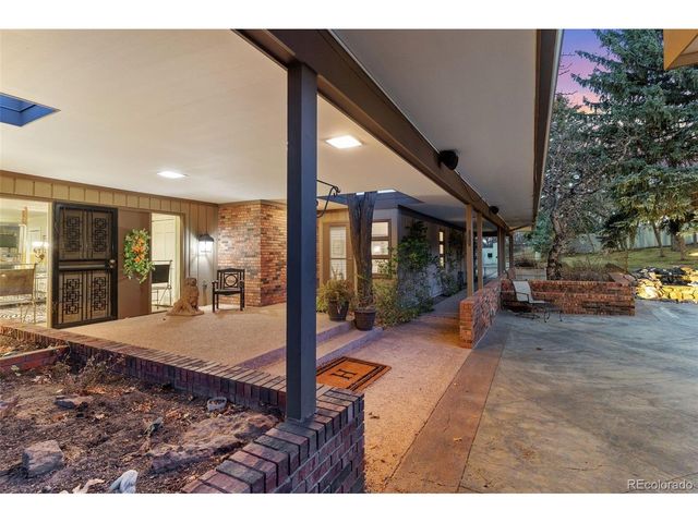 2 Penrose Ln, Colorado Springs, CO 80906