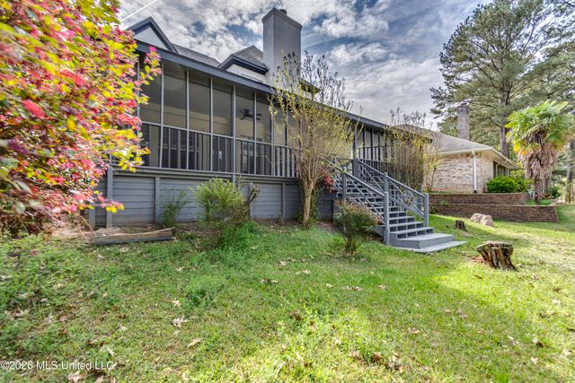 2150 W Fairway Drive, Brandon, MS 39047