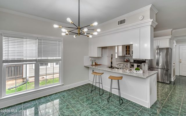 2150 W Fairway Drive, Brandon, MS 39047