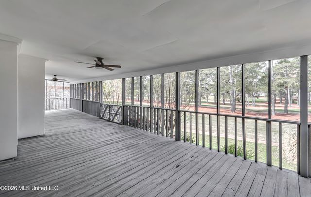 2150 W Fairway Drive, Brandon, MS 39047