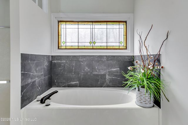 2150 W Fairway Drive, Brandon, MS 39047