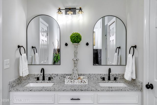 2150 W Fairway Drive, Brandon, MS 39047