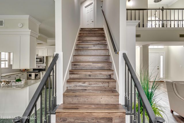 2150 W Fairway Drive, Brandon, MS 39047