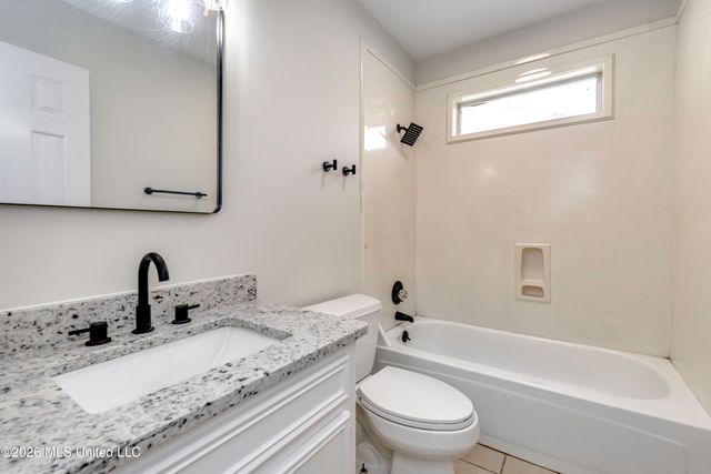 2150 W Fairway Drive, Brandon, MS 39047