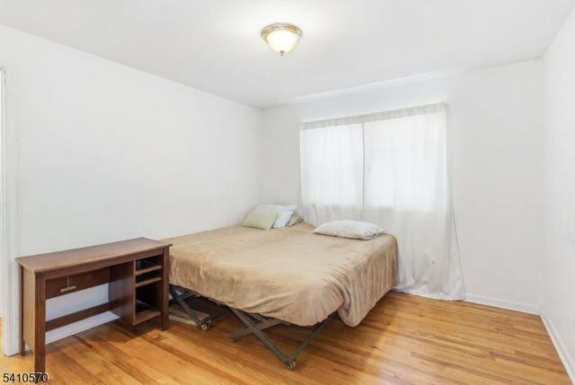 52 Oak Ave, Irvington Twp., NJ 07111