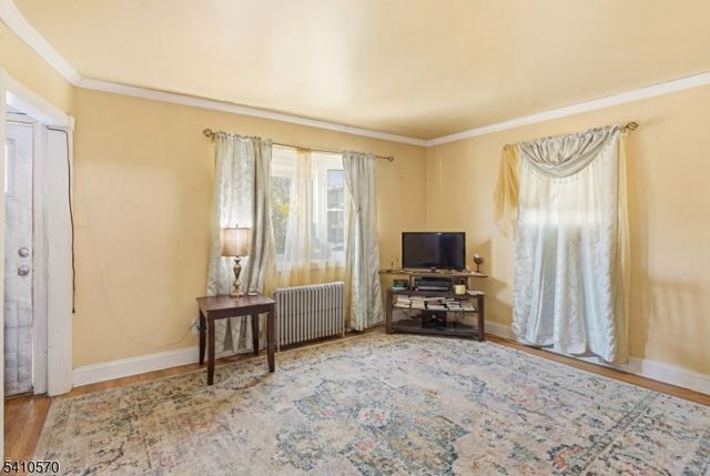 52 Oak Ave, Irvington Twp., NJ 07111