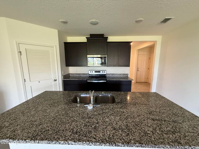 1345 Valley View Avenue, Rockledge, FL 32955